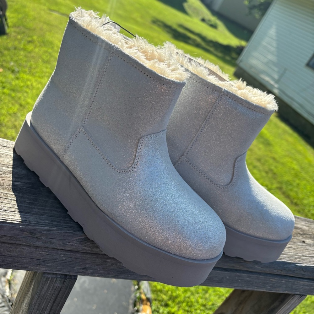 Women's Genuine Suede Platform Cozy Boots - Picture 3 of 14